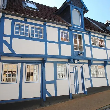 Fewo1846 - Windschief - Uriges Fachwerkhaus Auf 3 Ebenen Mit Garten Im Stadtzentrum