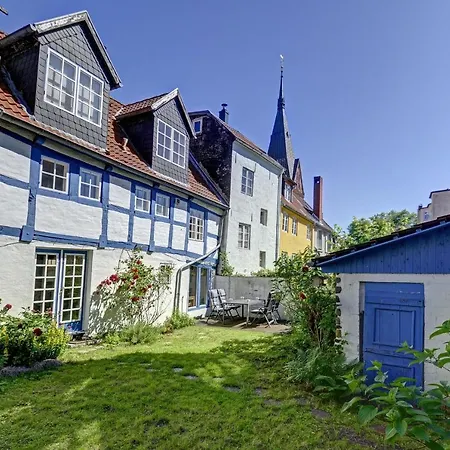 Feriehus Fewo1846 - Windschief - Uriges Fachwerkhaus Auf 3 Ebenen Mit Garten Im Stadtzentrum *